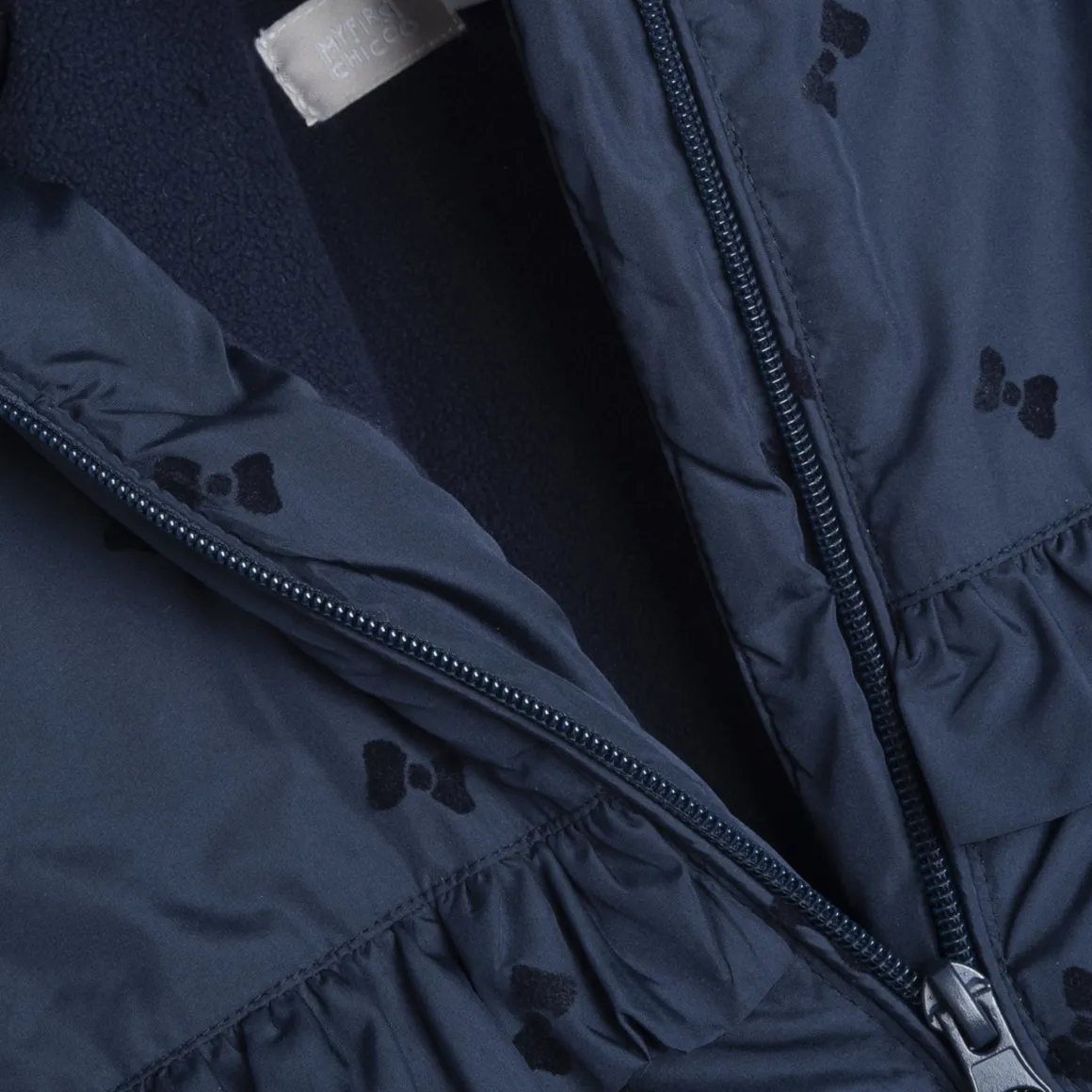 Capo spalla blu fantasia fiocchi – chicco