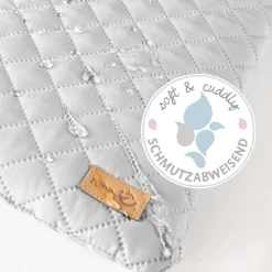 Piano cambio con cuscino bianco per lavatrice e letto – roba