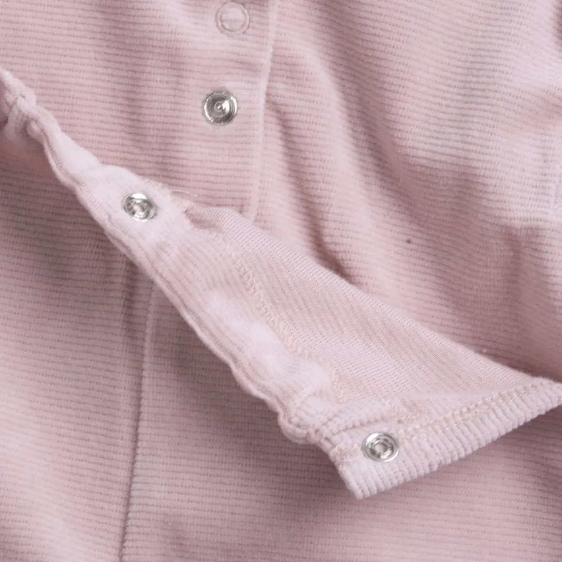 Tutina con apertura patello con cuoricino – chicco