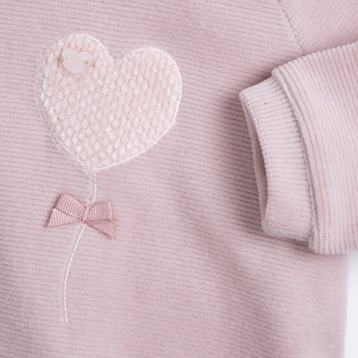 Tutina con apertura patello con cuoricino – chicco